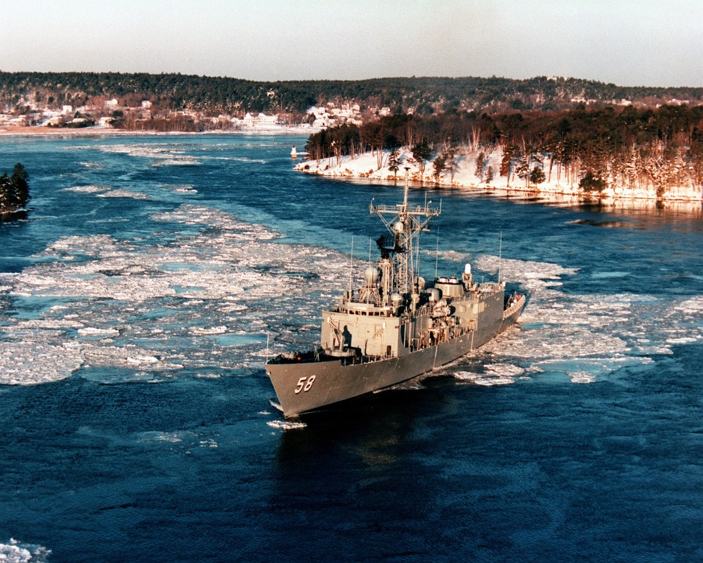 <i>Roberts</i> noses through winter ice on the Kennebec River on its 10-mile journey from Bath to the Atlantic Ocean.
